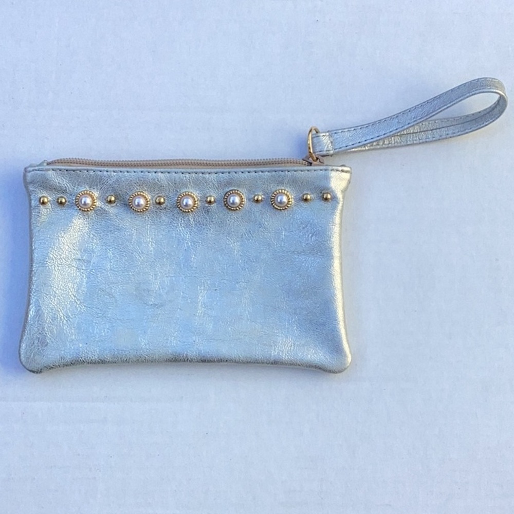 Clutch/Wristlets